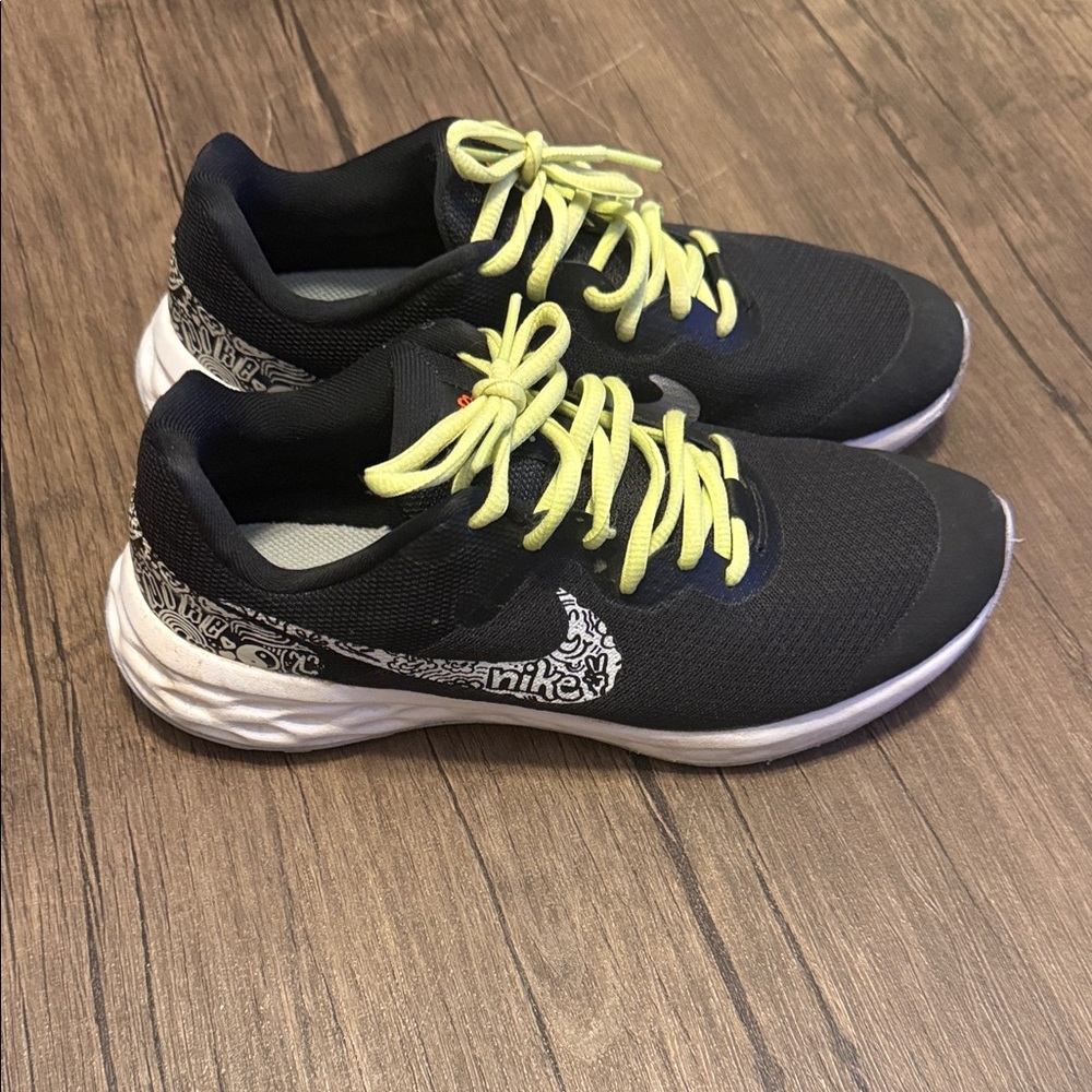 Nike Black Running Shoes with Neon Yellow Laces